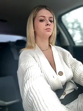 Love Bri online show from 3, 12, 2025