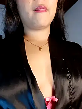 Cleo hills online show from 25, 1, 2025