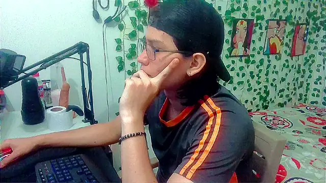 Snapshot of Andy_gray chatting on 26, 6, 2026 Andy gray online show from 26, 6, 2026