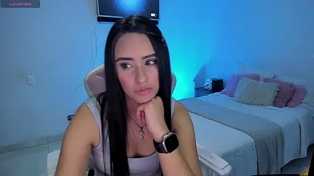 Tinylottie online show from 11, 6, 2026
