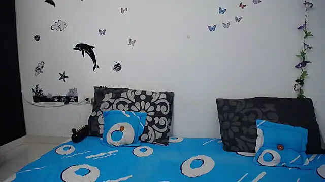 Julieta Hass online show from 10, 3, 2025