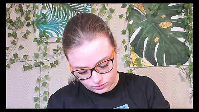 Seductive She Wolf online show from 27, 9, 2025