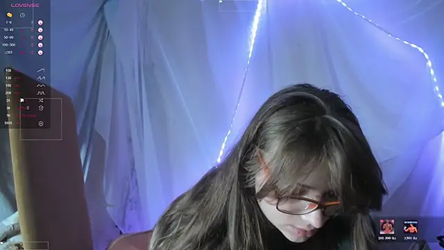 Snapshot of Seductive_She_Wolf chatting on 9, 7, 2026 Seductive She Wolf online show from 9, 7, 2026
