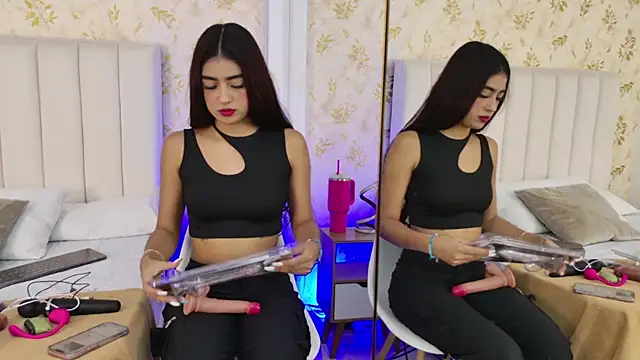 Mia-Monroe online show from 30, 9, 2025