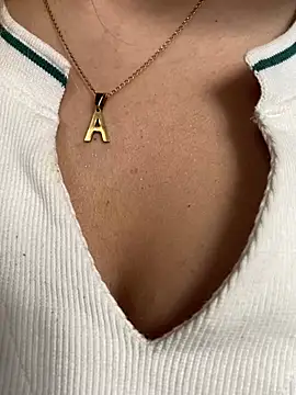 AbyThompson online show from 4, 3, 2025