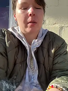 KatieBARBiE98 online show from 5, 2, 2025