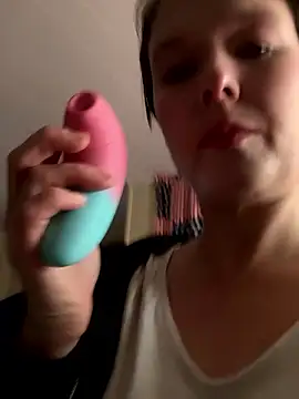 KatieBARBiE98 online show from 9, 1, 2026