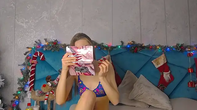 AlyseReuse online show from 4, 1, 2025