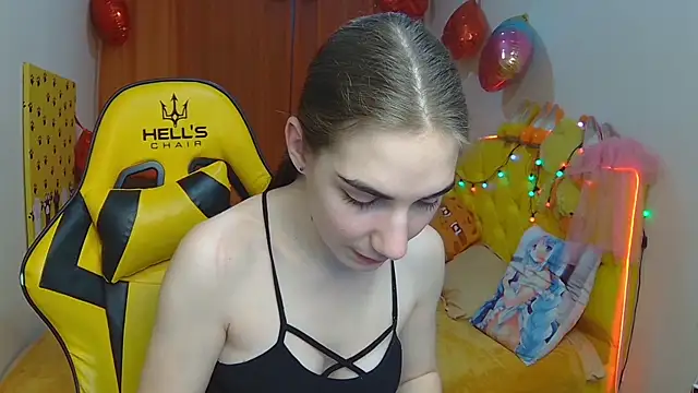 NikaStark  online show from 13, 3, 2025