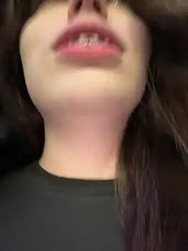 pantyless online show from 11, 7, 2026