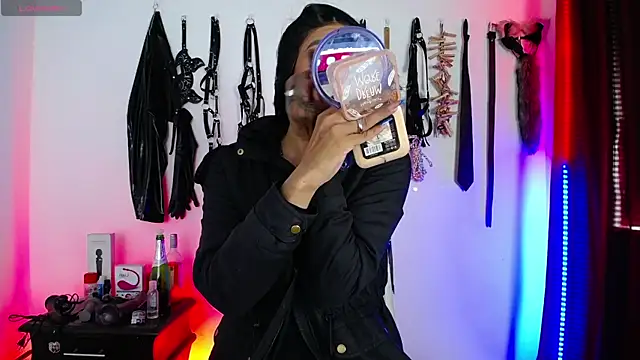 akinoro  online show from 4, 10, 2025