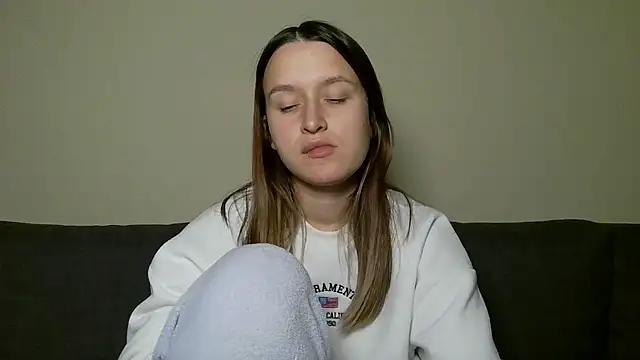 Submissive love online show from 8, 2, 2025