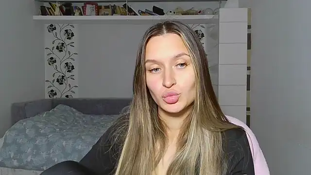 Submissive love online show from 28, 11, 2025