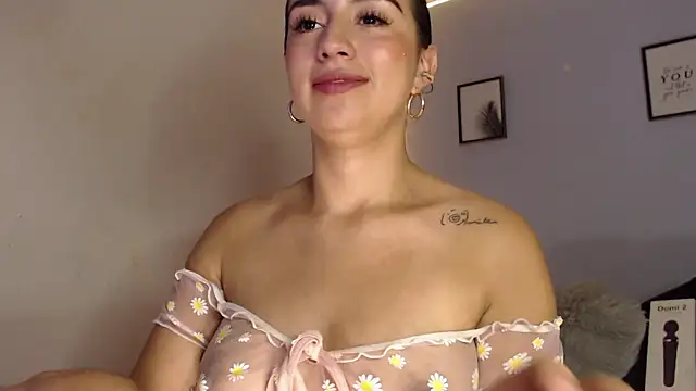 SophiaJoliebm online show from 6, 12, 2024