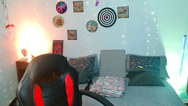 catalinamommyx online show from 14, 3, 2026