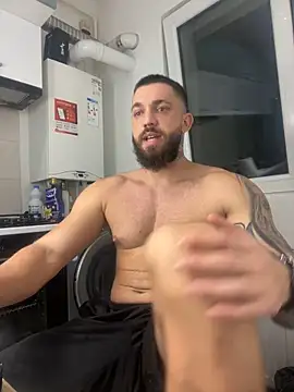 Snapshot of LoveIsBlind_ chatting on 8, 10, 2025 LoveIsBlind  online show from 8, 10, 2025