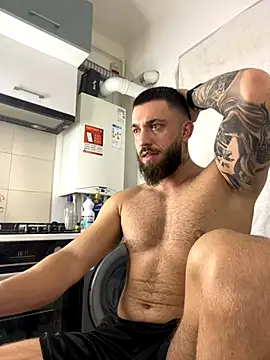 Snapshot of LoveIsBlind_ chatting on 16, 10, 2025 LoveIsBlind  online show from 16, 10, 2025