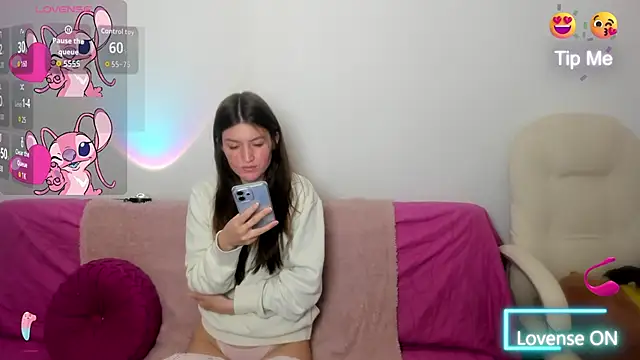 Tesa cute online show from 14, 11, 2025