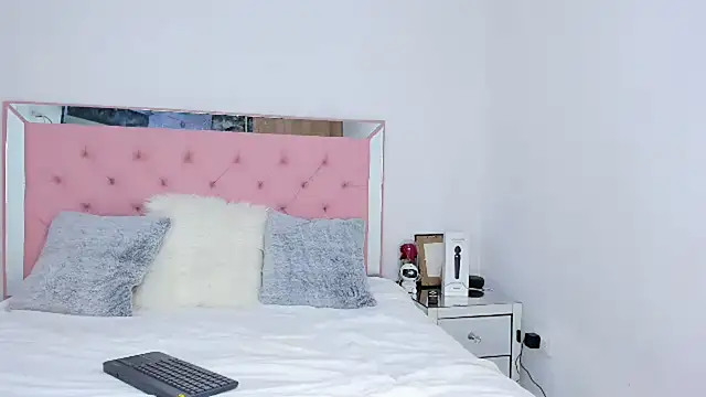 Snapshot of _violetadulce chatting on 22, 2, 2025 violetadulce online show from 22, 2, 2025