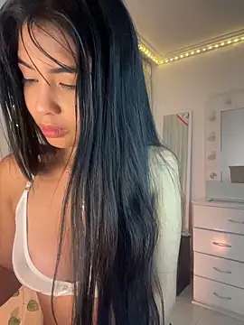 lina pink online show from 22, 3, 2026