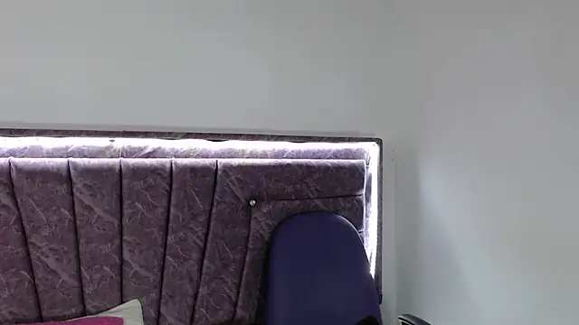 Penelope Fox14 online show from 13, 11, 2025