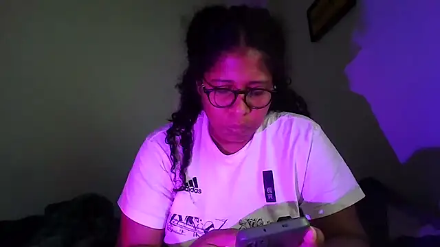 Ivon-09 online show from 29, 10, 2025