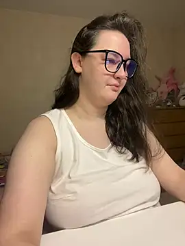 hungry1bunny online show from 28, 1, 2025