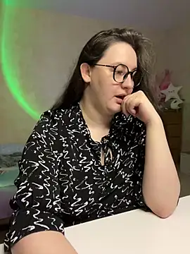 hungry1bunny online show from 28, 2, 2025