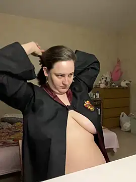 hungry1bunny online show from 17, 4, 2026