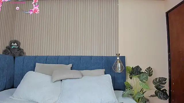 kathecute   online show from 8, 10, 2025