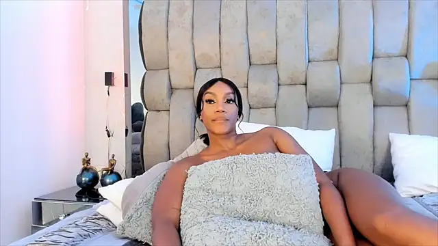 ChaynnaCooper online show from 11, 2, 2025