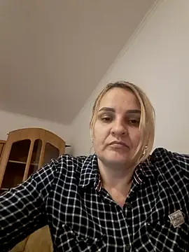 Malichkaanna30 online show from 14, 2, 2025