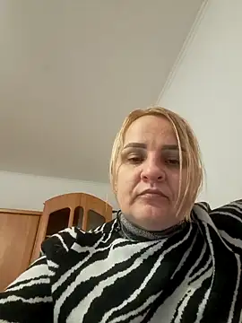 Malichkaanna30 online show from 13, 3, 2025