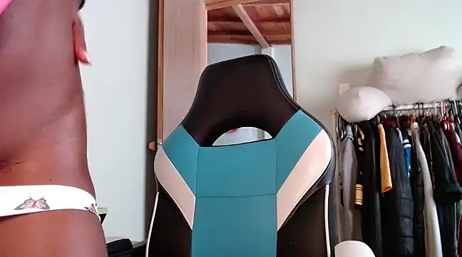 Kalua Brown online show from 3, 3, 2025