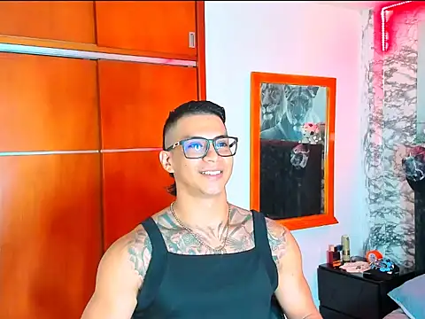 Aaron Toy online show from 7, 1, 2026