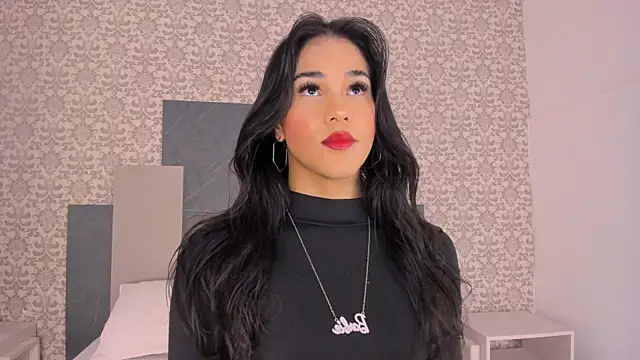 Isa Little Star online show from 26, 9, 2025