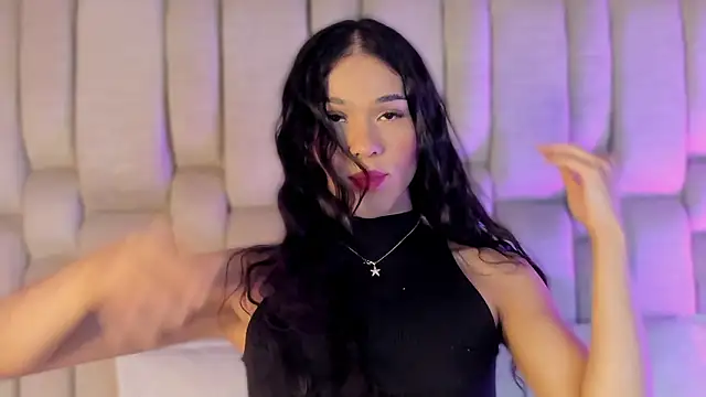 Isa Little Star online show from 13, 3, 2026