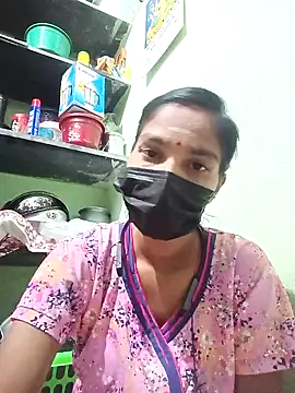 Snapshot of anusiya01 chatting on 4, 1, 2025 anusiya01 online show from 4, 1, 2025