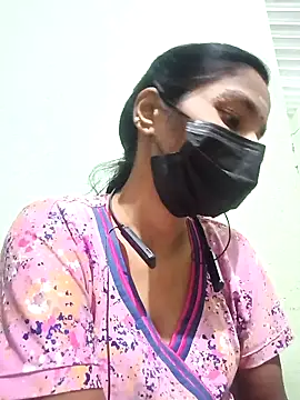 Snapshot of anusiya01 chatting on 4, 1, 2025 anusiya01 online show from 4, 1, 2025