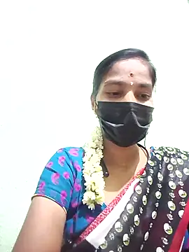 Snapshot of anusiya01 chatting on 7, 2, 2025 anusiya01 online show from 7, 2, 2025