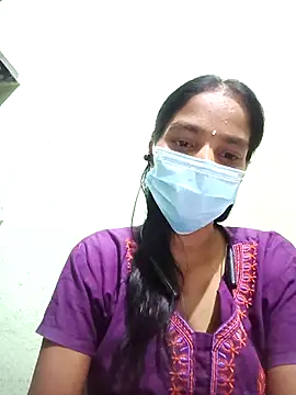 Snapshot of anusiya01 chatting on 2, 10, 2025 anusiya01 online show from 2, 10, 2025