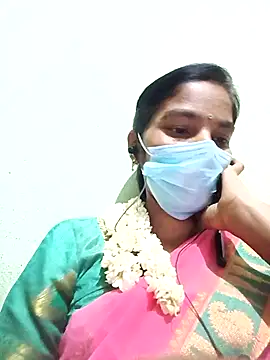 Snapshot of anusiya01 chatting on 5, 10, 2025 anusiya01 online show from 5, 10, 2025