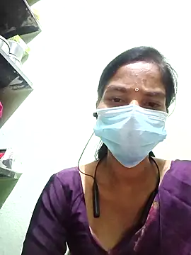 Snapshot of anusiya01 chatting on 6, 10, 2025 anusiya01 online show from 6, 10, 2025