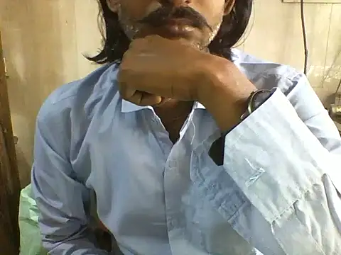 Snapshot of Desi_GfBf chatting on 21, 10, 2025 Desi GfBf online show from 21, 10, 2025