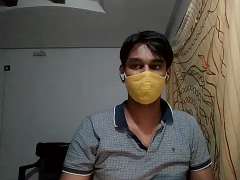 Snapshot of brownguy1234 chatting on 15, 1, 2025 brownguy1234 online show from 15, 1, 2025