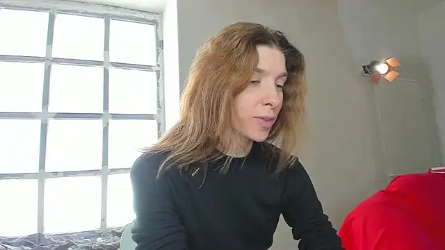 Snapshot of YourSuperModel chatting on 7, 3, 2025 YourSuperModel online show from 7, 3, 2025