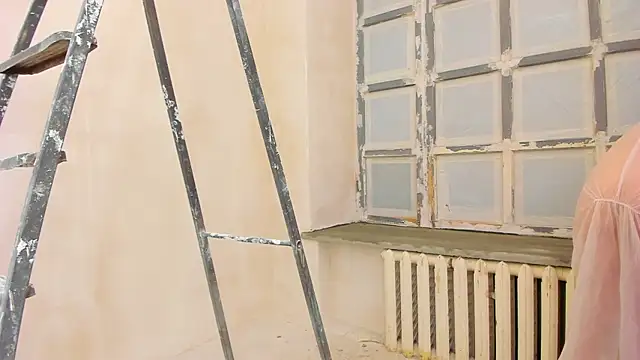 Snapshot of YourSuperModel chatting on 11, 3, 2025 YourSuperModel online show from 11, 3, 2025