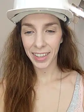 Snapshot of YourSuperModel chatting on 28, 10, 2025 YourSuperModel online show from 28, 10, 2025