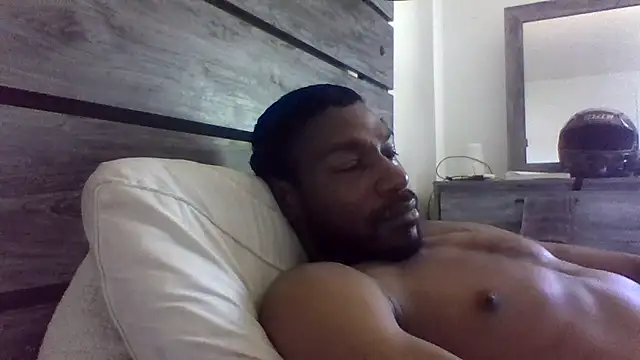 Mcoleman4642 online show from 13, 9, 2025