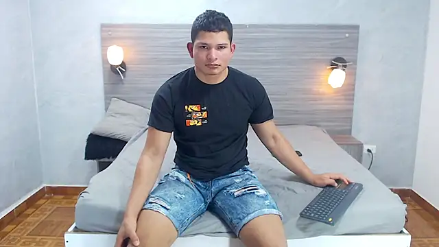 Loony Zion online show from 6, 10, 2025